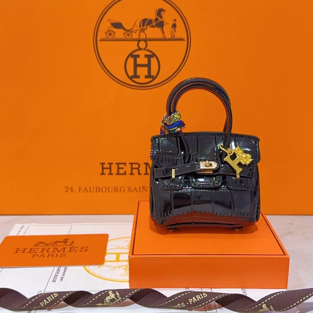 hermes key holder and boucle de sac s_12b06222